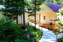 Шумак - туристическая база в горах Восточного Саяна, Сибирь